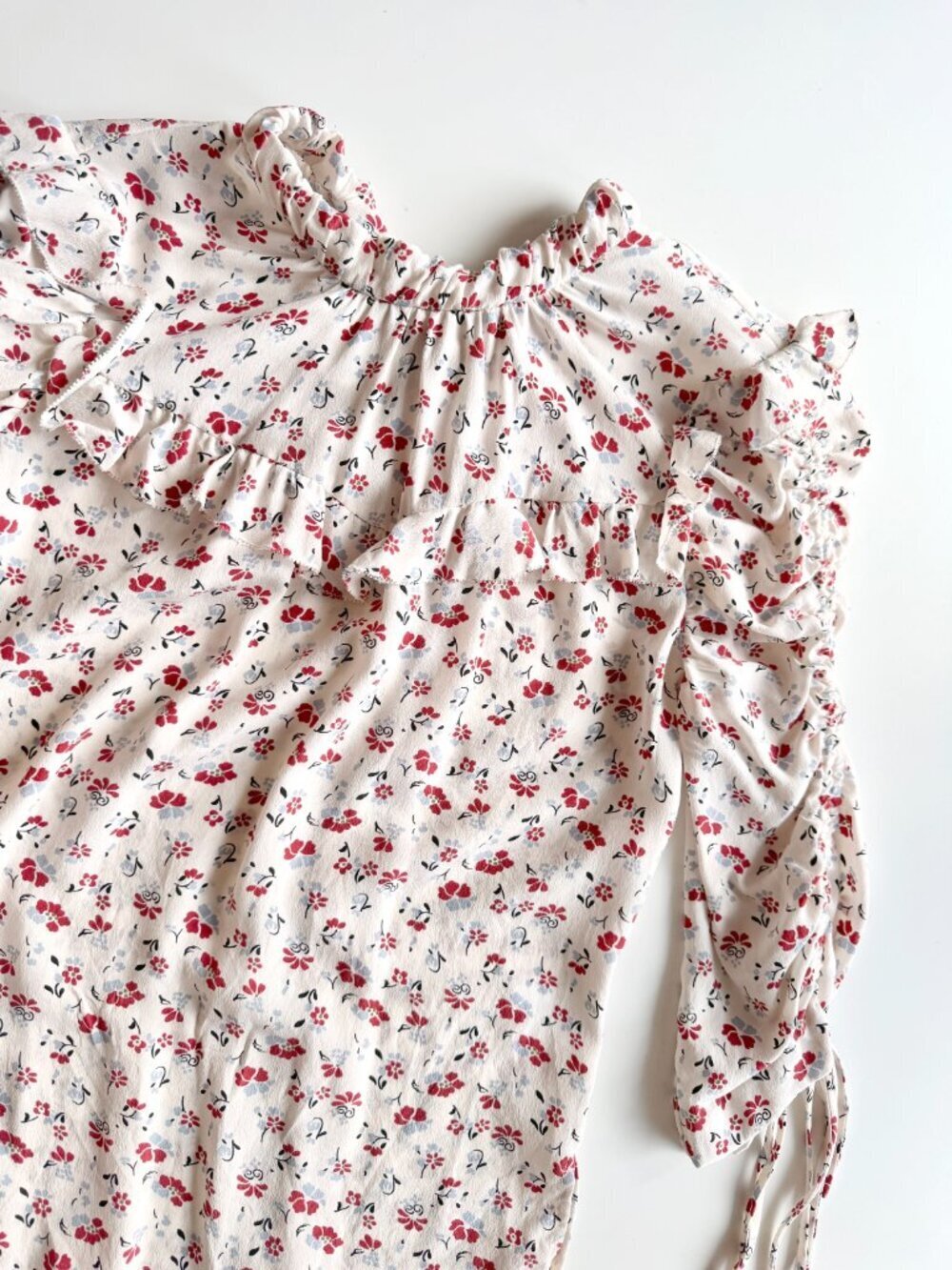 VERONICA BEARD Howell Red Floral 100% Silk Crepe Ruched Sleeve Blouse, Size 2 - Picture 10 of 15